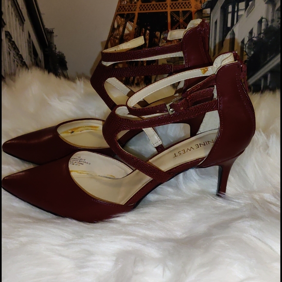 Nine West - Picture 4 of 4